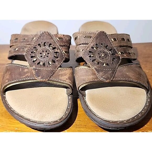 Clarks Bendables Leather Womens Size 8 Brown SlipOn - Picture 3 of 16